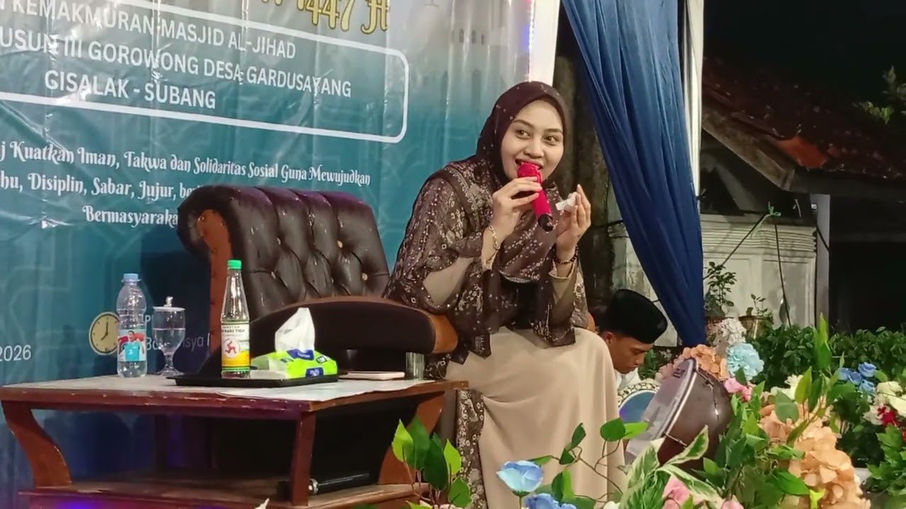 Awit Fitriani Tausiyah Dalam Isro Miraj Di Masjid Jami Al Jihad Kp Gorowong Desa Gardusayang