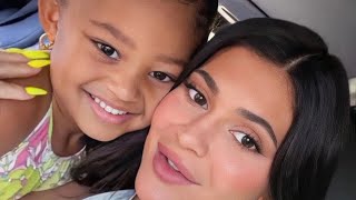 Stormi being Kylie’s BESTFRIEND for 2 minutes straight!!
