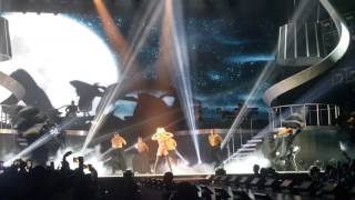 BRITNEY SPEARS - BABY ONE MORE TIME/OOPS I DID IT AGAIN - LIVE IN SINGAPORE