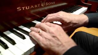 Video thumbnail of "Edvard Grieg - Puck - performed by Gerard Willems"