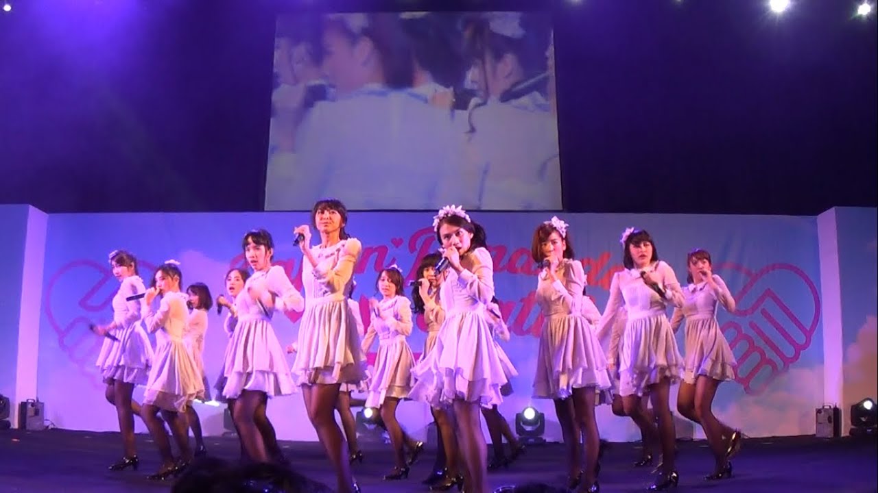 JKT48 - Kaze wa Fuiteiru #JKTKokoroPlacardHSF