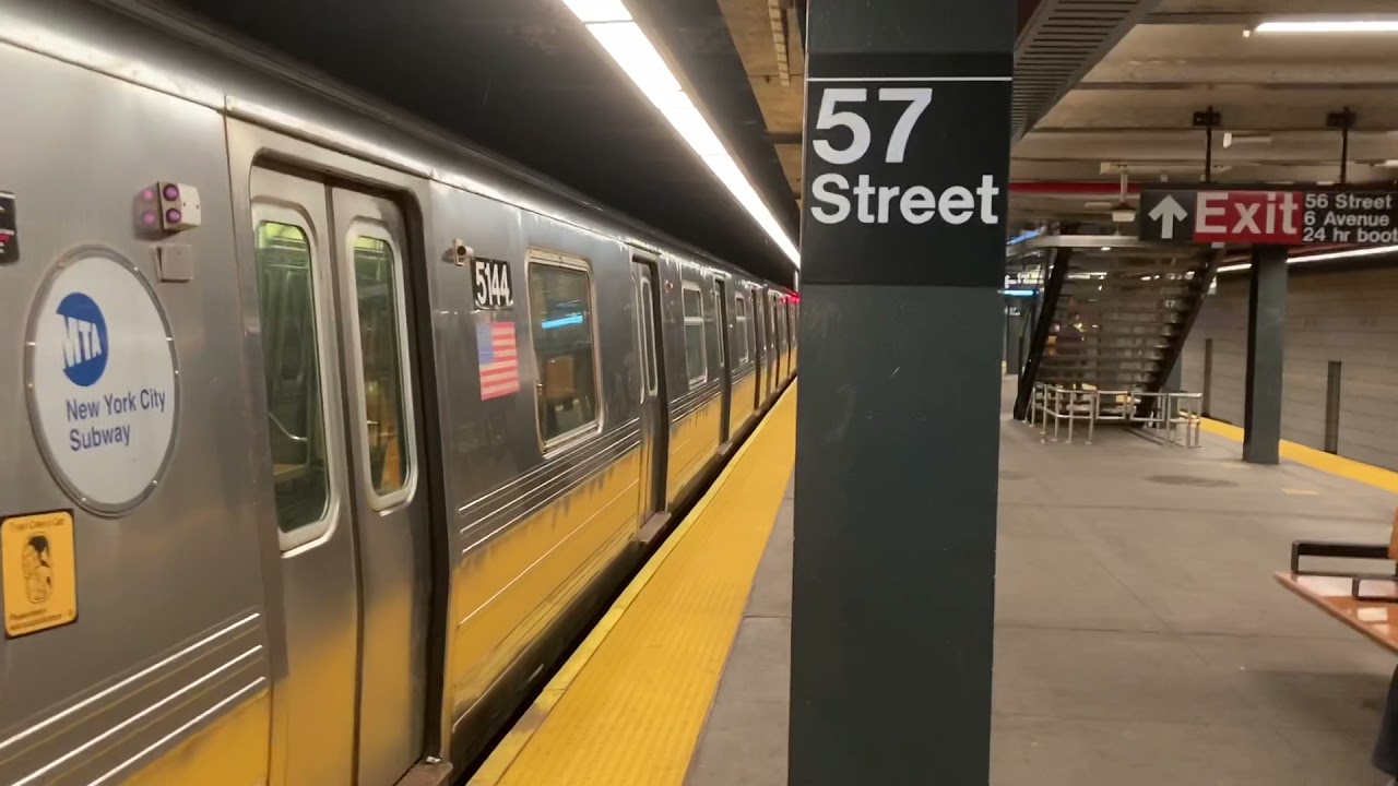 Q train via 6 Avenue action