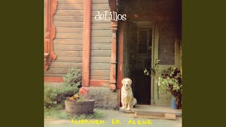 Video thumbnail of "deLillos - Jenter fra en liten plass"