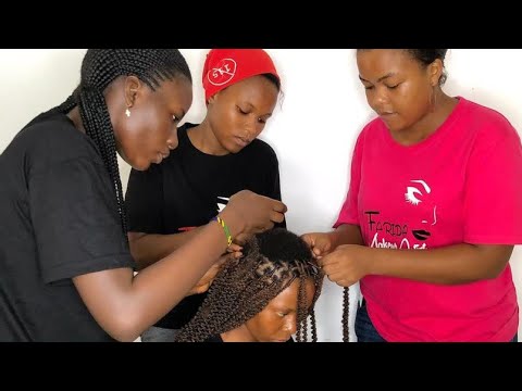 Video: Jinsi ya kusuka nywele fupi (na Picha)