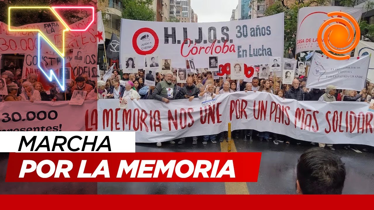 Miles de personas marcharon bajo la lluvia en Córdoba por el Día de la ...