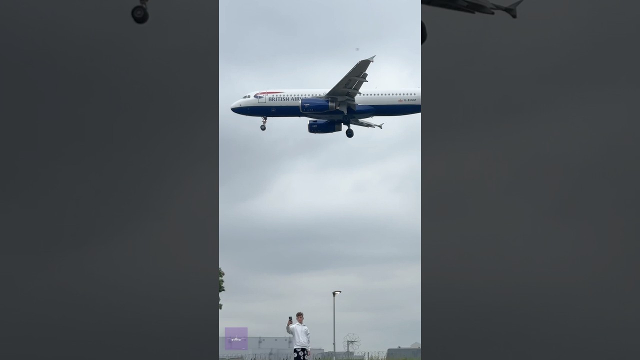 British Airways Airbus A320 arriving at London Heathrow 🛬