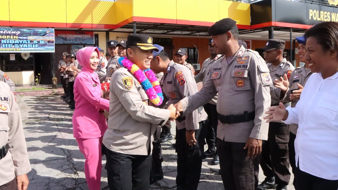 Penyambutan Pejabat Baru Kapolres Waropen Kompol. Iip Syarif Hidayat, S.H., Di Polres Waropen.