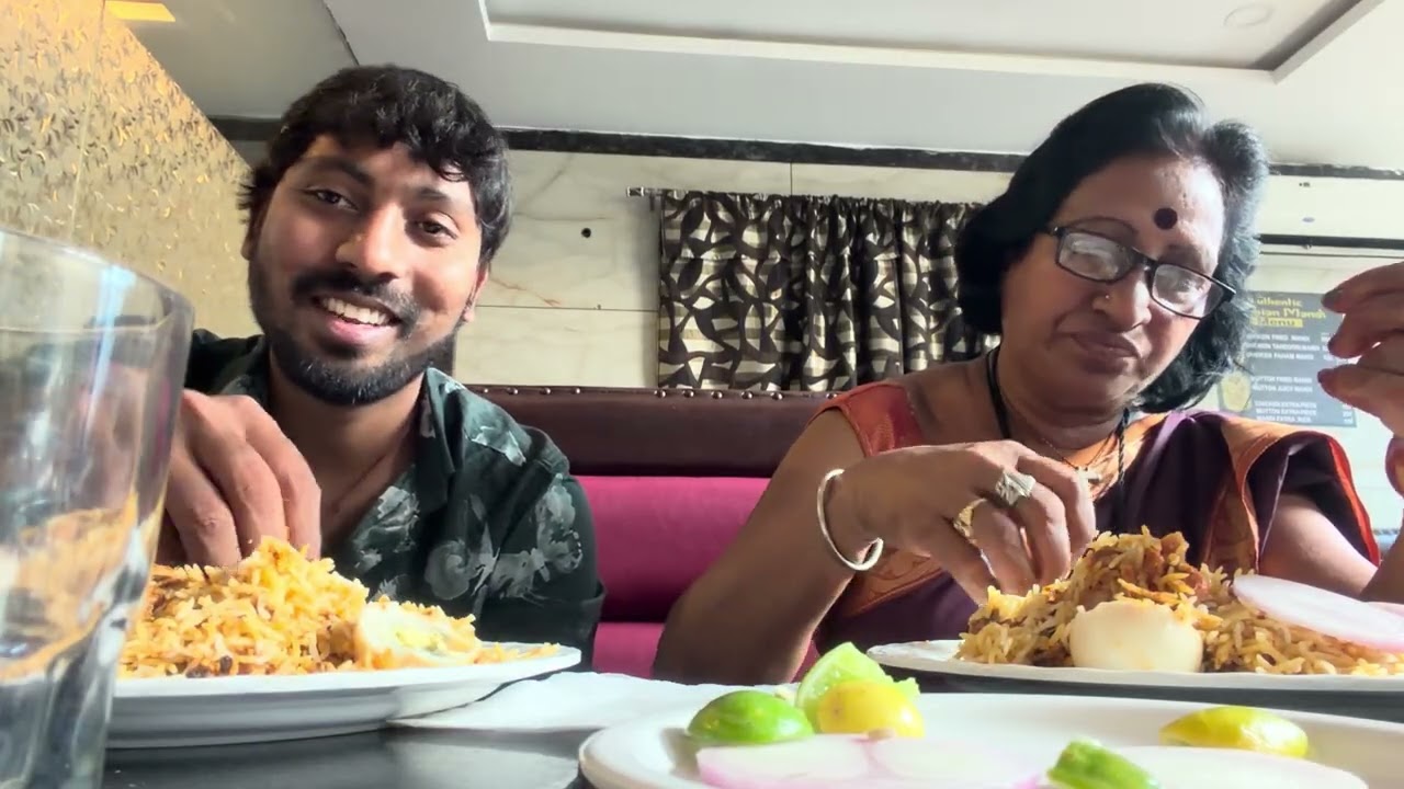 దానిమీదనే కళ్ళు వున్నాయి దాని తల్లి తీసుకెళ్లిపొంది అండి 😄