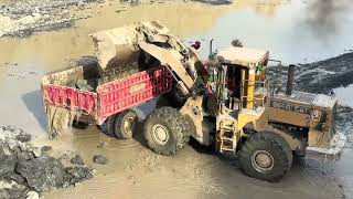 🔥 Caterpillar 966D Loading Huge Rocks Compilation
