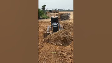 Good job Bulldozer SHANTUI Pushing Soil Activities.  #bulldozer #dumptruck #construction