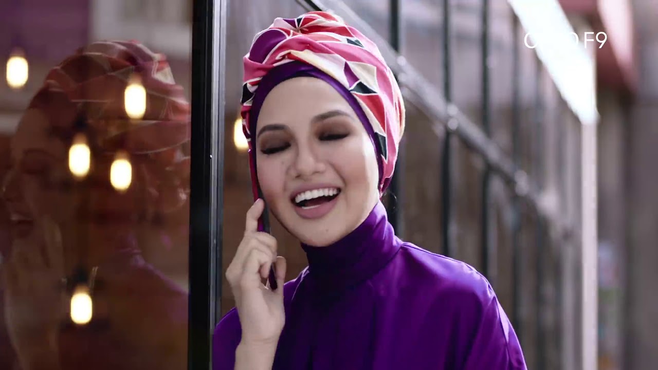 OPPO F9 Official - Neelofa