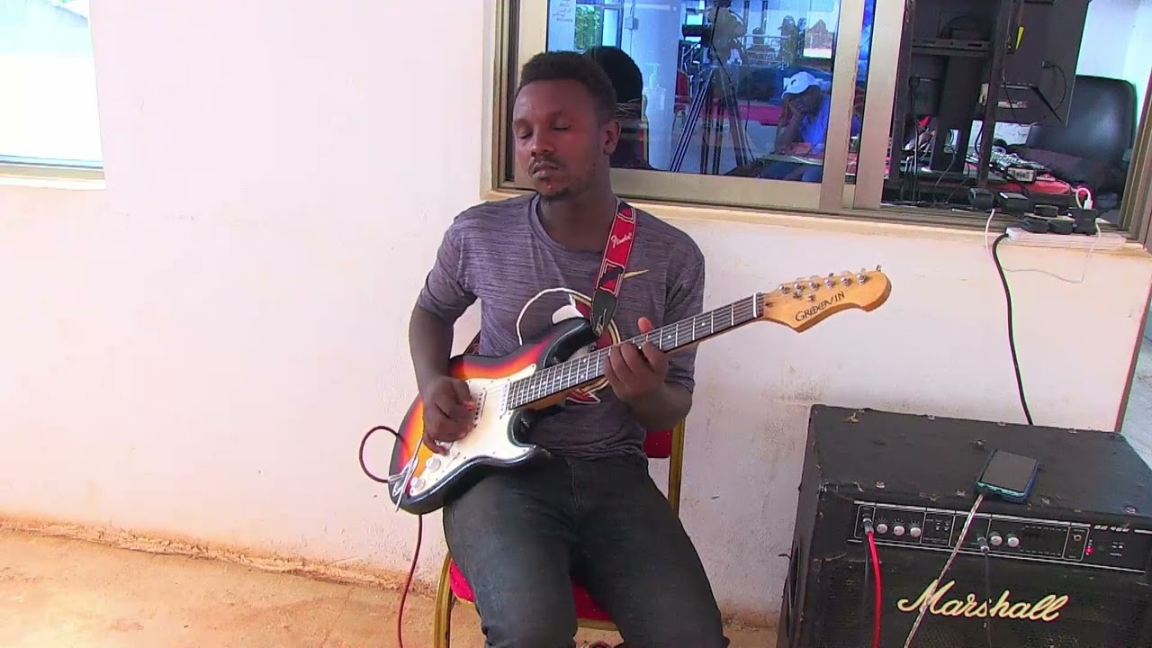 Enjoy with styve solo again