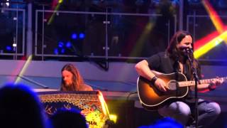 Steve Earle and Blackberry Smoke perform Willin&#39; on the Outlaw Country Cruise