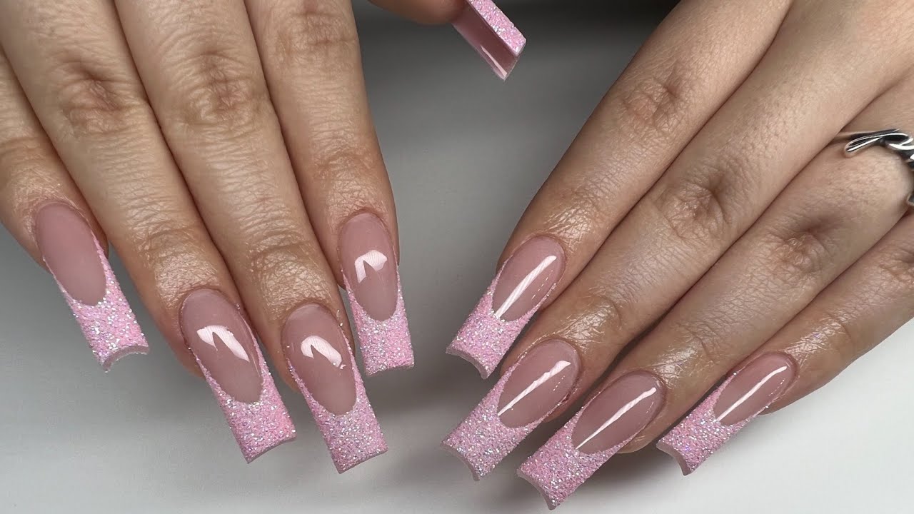 Amazon.com: French Tip Press on Nails Long Square Fake Nails Full Cover  Nude Glue on Nails with Minimalist Design Glossy White Nail Tips Acrylic  Nails French Tip False Nails for Women Girls
