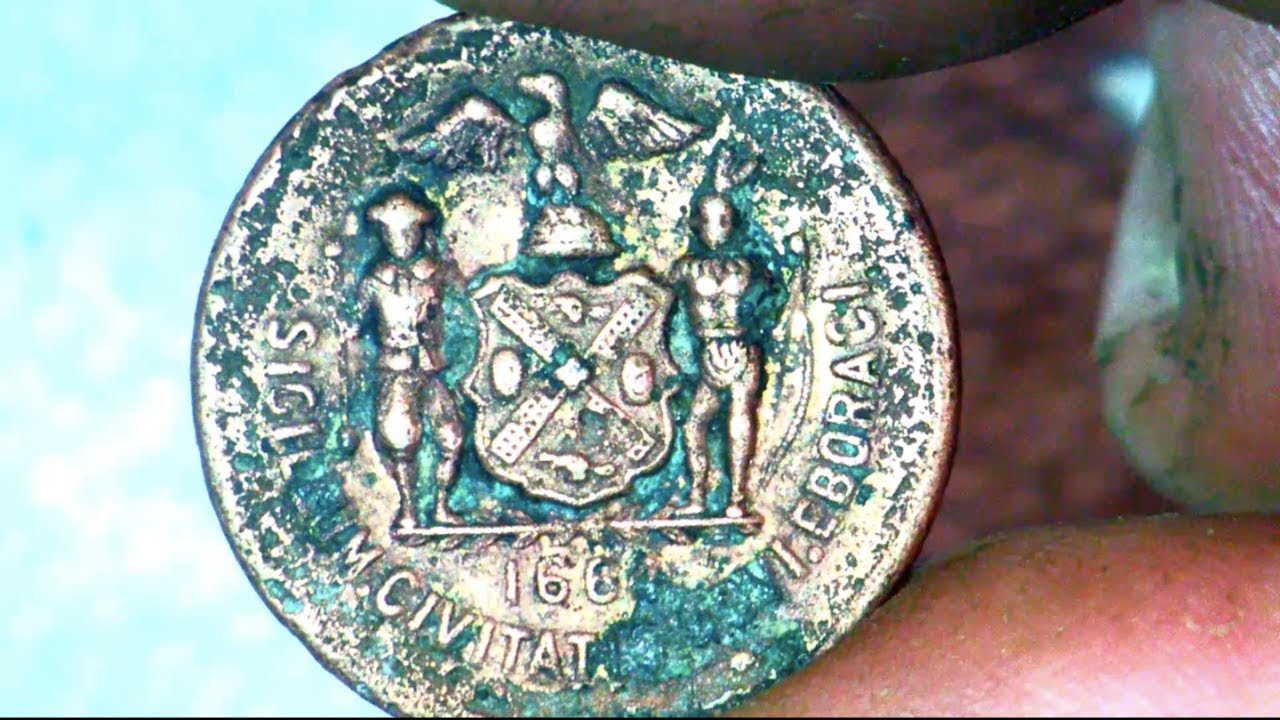 Dead Horse Bay Glass Bottle Beach: Decoding The Mystery (Group Hunt)