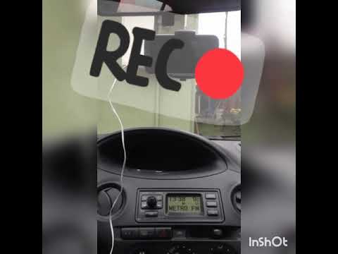 Toyota yaris aux