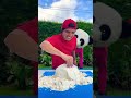 RETO DE LA HARINA con YOLO AVENTURAS - Quien haga caer la uva PIERDE!!