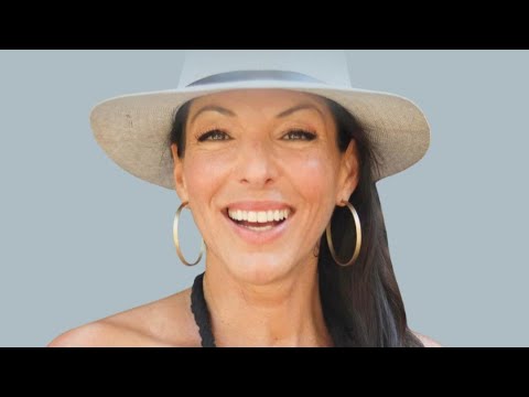 Bathrobe Moments goes Wholistic with the Amazing Dr. Nikki! - YouTube