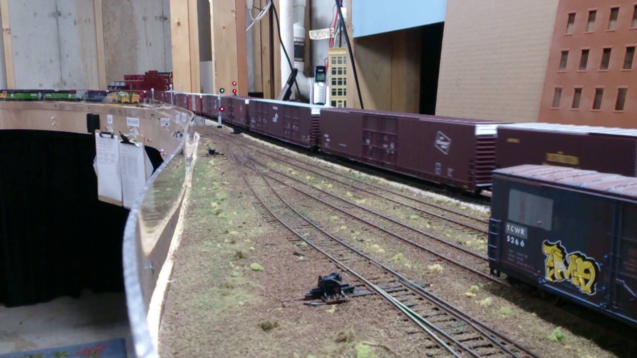 HO Scale Railroad Union Pacific Auto Parts Train YouTube