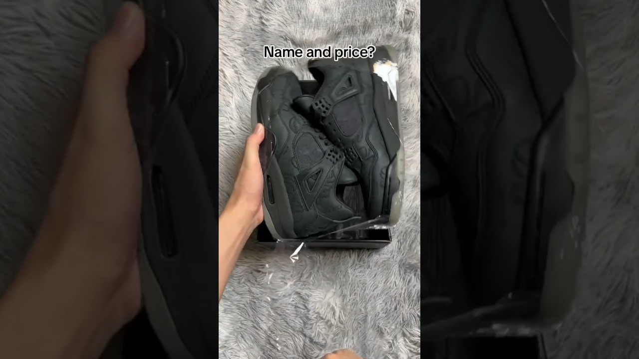 Air Jordan 4 Retro Kaws Black