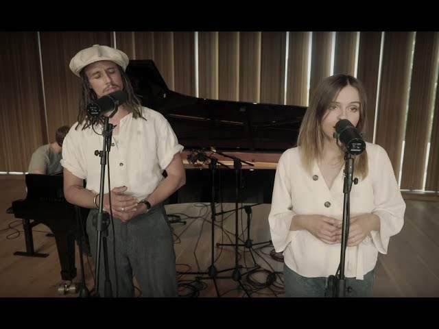 Gabrielle Aplin & JP Cooper - Losing Me (Piano Version) class=