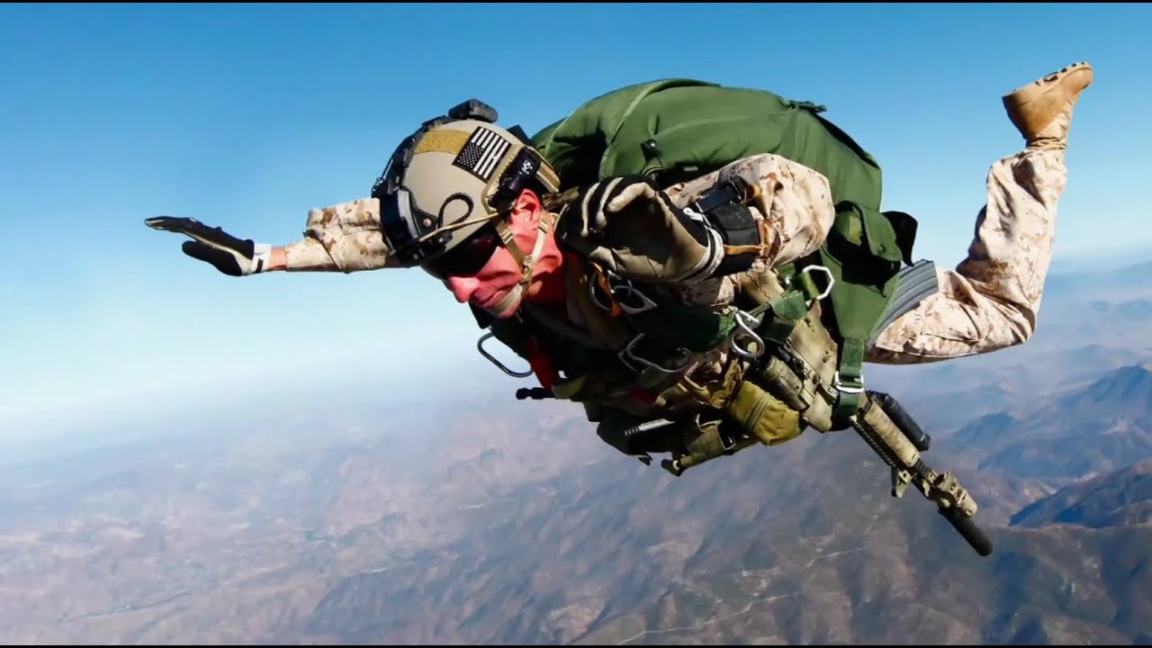 Army Paratrooper • Go Pro Helmet Camera View