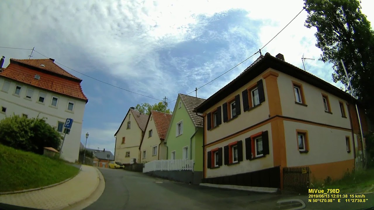 D: Gemeinde Rugendorf. Landkreis Kulmbach. Fahrt durch den Ort. Juni 2019