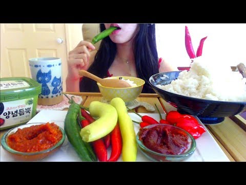 ASMR CRUNCHING CHILI PEPPERS & RICE | EATING SOUNDS | NO TALKING