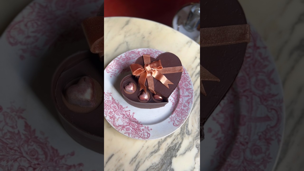 Making my French husband a chocolate box for Valentines!❤️