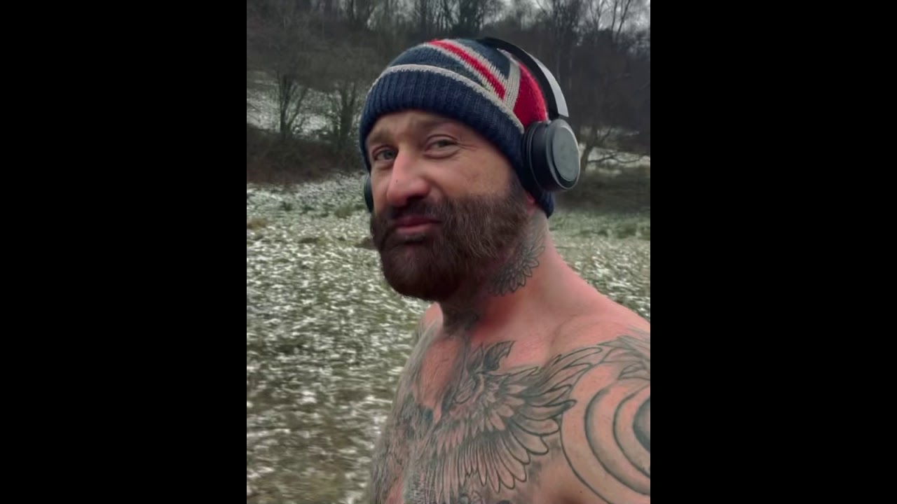 Breatheolution Shirtless run -5 air temperature 🥶