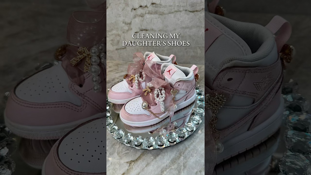 ASMR deep clean daughter’s shoes 🎀 