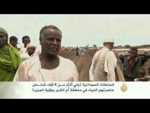 إجلاء عائلات سودانية حاصرت الأمطار منازلها