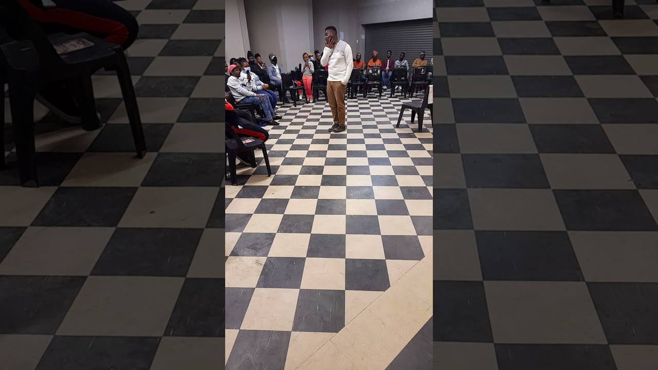 Luxolo Luxolo - Intombi zoDJ