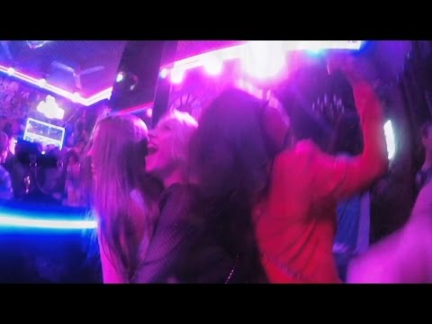 Развел сестру на стрептиз
