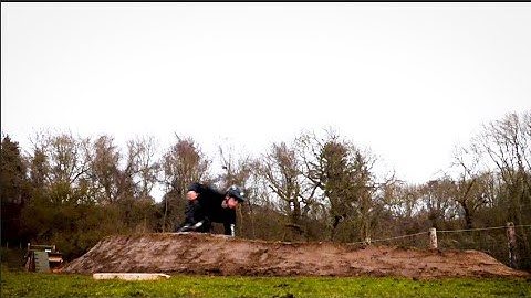 S-BERM BUILD PT 1- Backyard trail