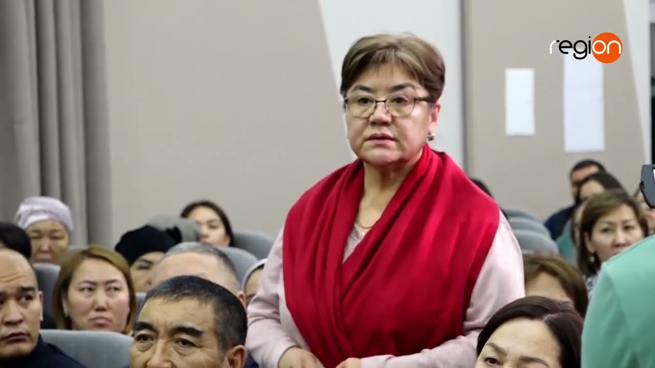 Ош: Жетекчини жыйын учурунда УКМК кызматкерлери алып кетти