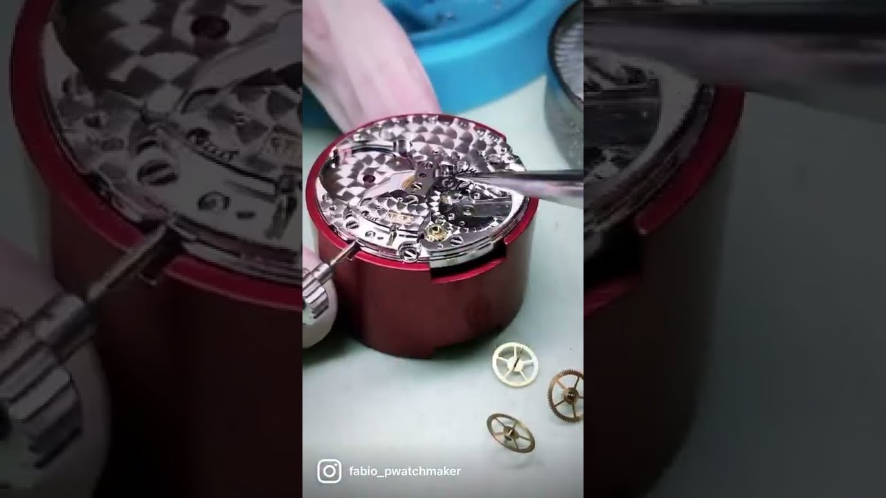 Disassembling Rolex 3135