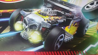 Unboxing. The Transformers/Hot wheels. Collaborative. Bone Shaker.