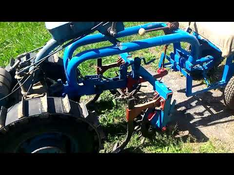 Второе окучивание картошки