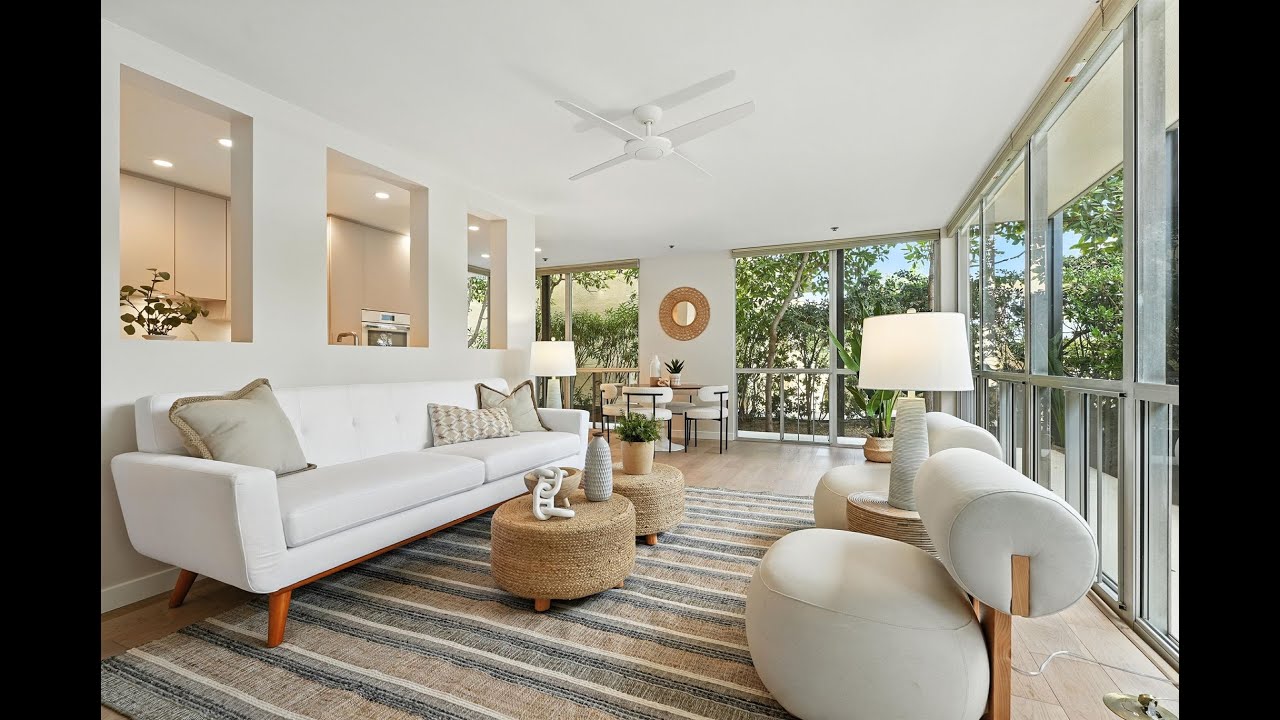 Midcentury Modern Meets Coastal Living | 800 Prospect St. 