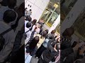川崎100人の前で男が歌うちゃんみなで鳥肌がエグい…次の川崎駅は5月12日の18:00〜‼️ #ちゃんみな #SADSONG #SALT. #TEAMSALT. #TEAMs