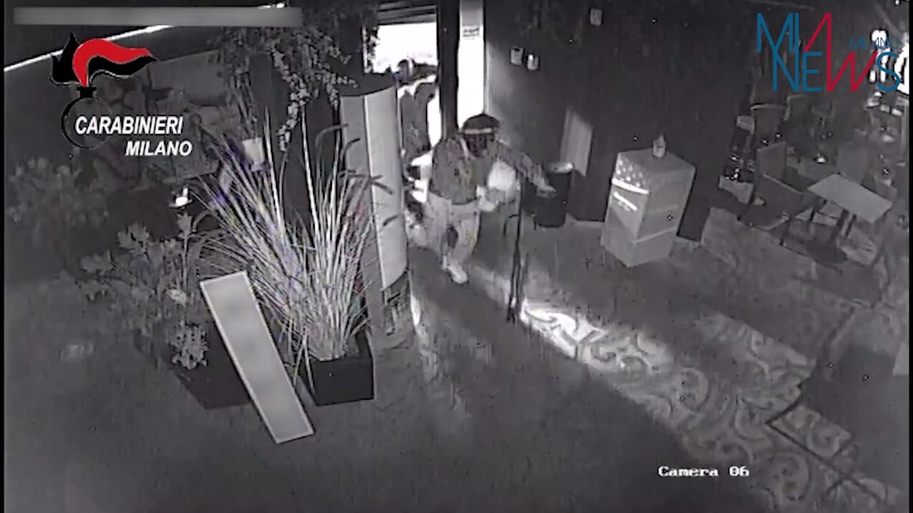 RAPINAVANO TABACCHI E SALE SLOT, ALMENO 39 COLPI: INDIVIDUATA BANDA, 2 ARRESTI