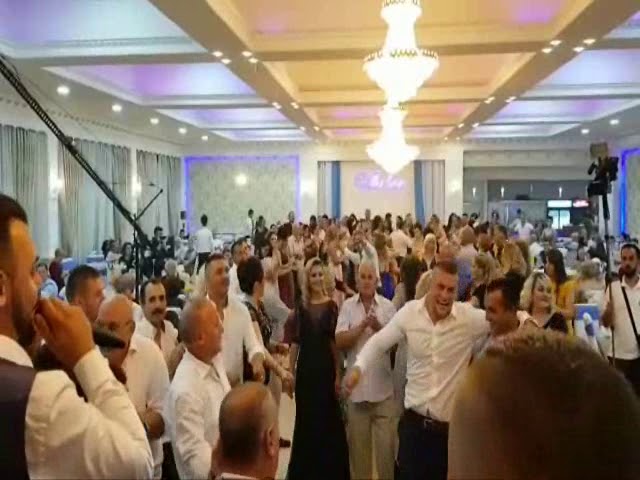 Watch YLBER OSMANI - E kall atmosferen neper dasma on YouTube Watch YLBER OSMANI - E kall atmosferen neper dasma on YouTube
