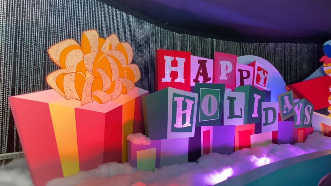 It's a Small World Holiday Full Ride Through POV Disneyland Christmas Season 2025