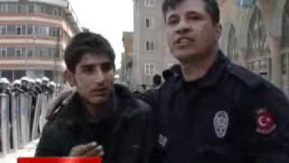 Polisin Göstericiyi Çözen Namaz Sorusu-Öğle Namazı Kaç Rekat