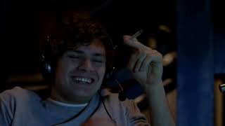 Wrong Turn 5 Sheriff Carter Tries To Call For Help Scene