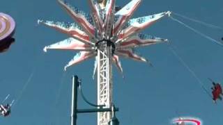 BROOKLYN FLYER
Towering and spinning nearly 100 feet over Coney Island, this ride is sure to get your adrenaline pumping. Fly around the clouds and see the Manhattan skyline in the distance. A ride so amazing, we had to name it after its own borough! BROOKLYN FLYER