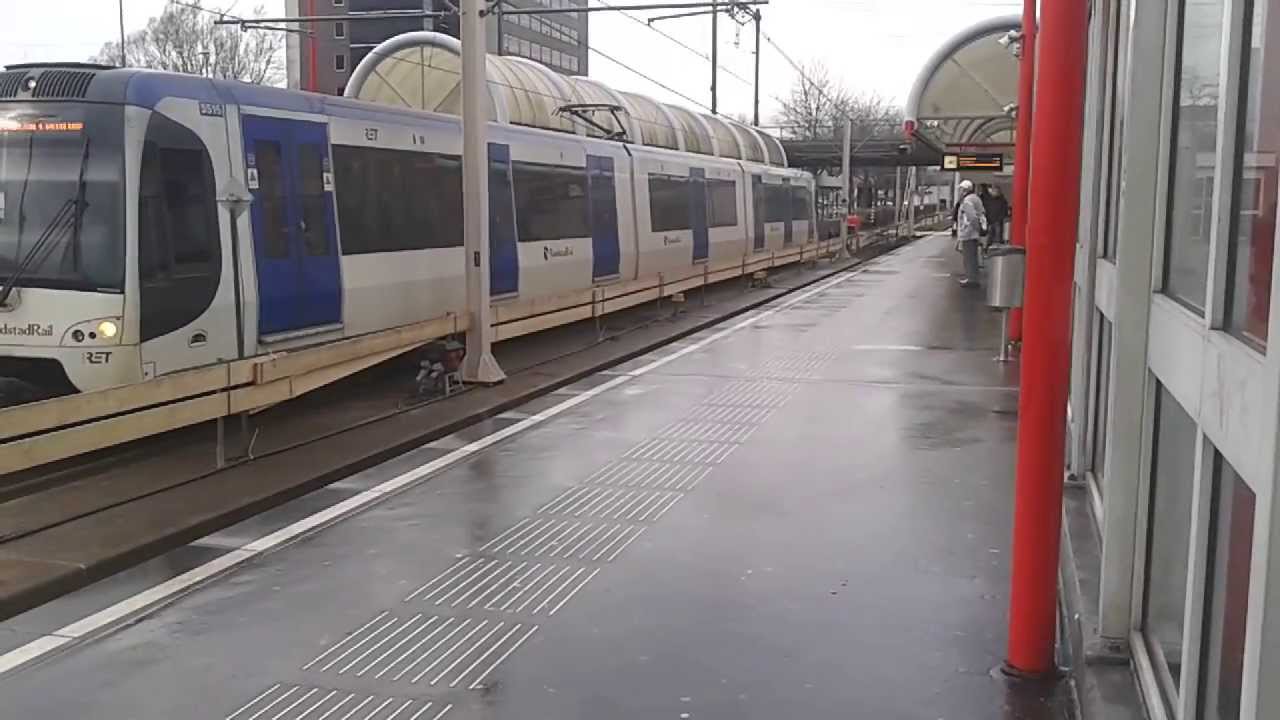 RET Metro 1*Type RSG3 op Alexander richting Schiedam Centrum (metrolijn A)