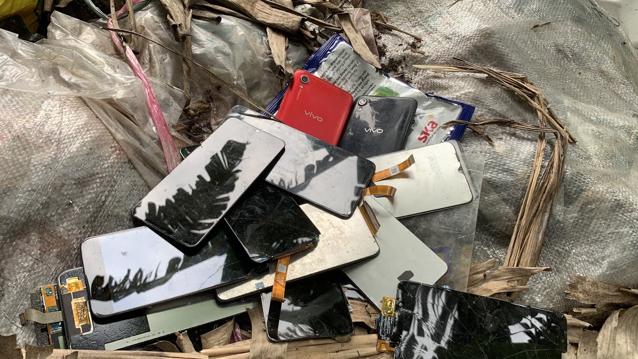 found a lot of broken phones in the rubbish , Restoration vivo phone