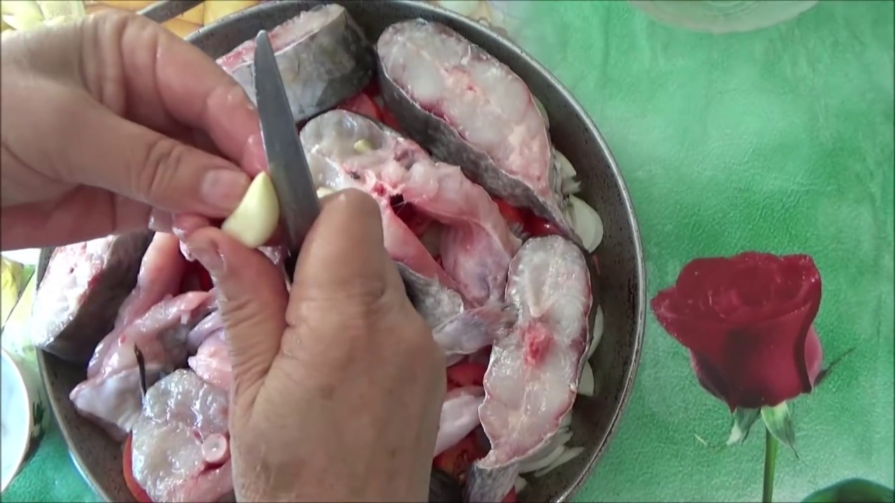 Готовим вкусно рыбу СОМ в духовке.